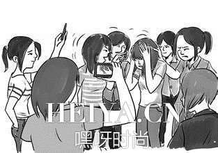 武汉武昌女大学生被闺蜜两次围殴打成骨折现场图片 打人者陈某和袁某个人资料照片人肉曝光