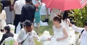 姚笛片场演新娘 情绪低落