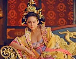 张馨予版《武则天》剧照曝光 巨乳张馨予引网友目光