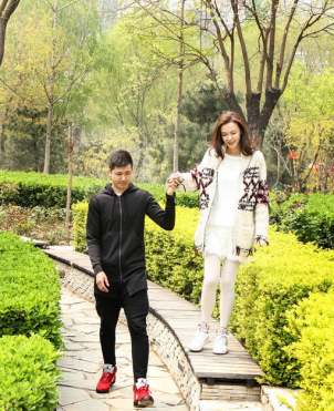 杜拉拉升职记李艾领证  李艾男友张宁微博个人资料照片