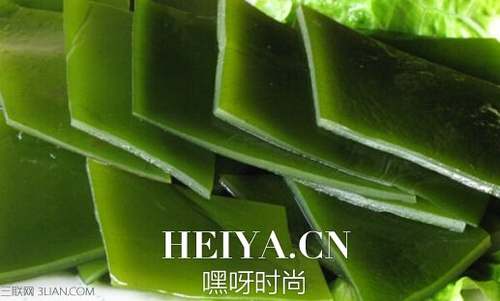 去除黑眼圈吃什么好        三联