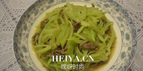 吃什么可以丰胸   最有效的丰胸食谱是什么  