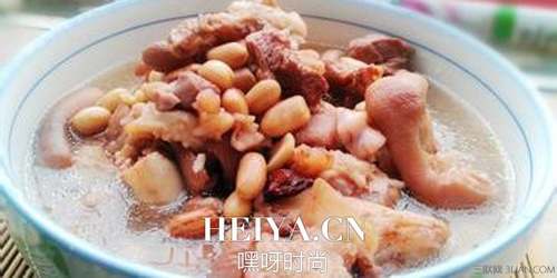 吃什么可以丰胸   最有效的丰胸食谱是什么  
