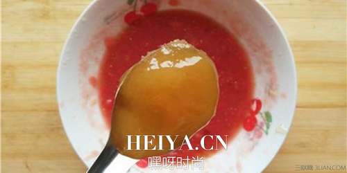 怎么使用番茄美白 番茄自制美白面膜及蔬果汁