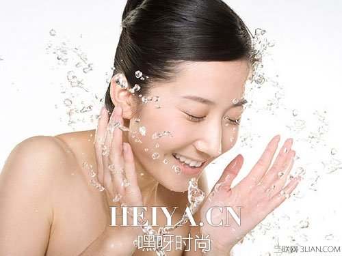 女性在经期应该怎么保养皮肤    控油去角质齐头并进