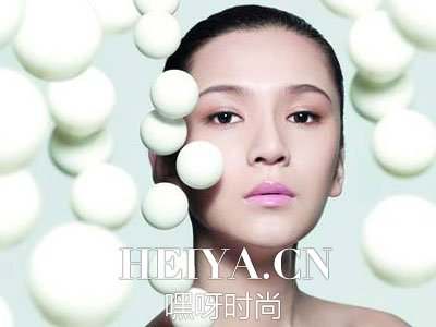 眼霜的正确使用方法是什么   眼霜可以去除脂肪粒吗