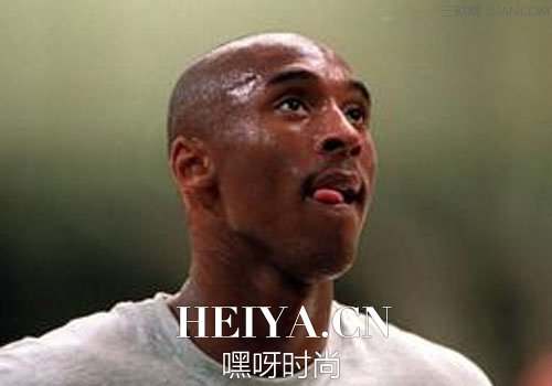 嘴唇越舔越干是为什么呢 预防嘴唇干裂的小诀窍 嘴唇越舔越干是为什么呢 预防嘴唇干裂的小诀窍
