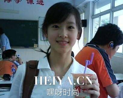 奶茶妹妹是怎么走红的 奶茶妹诉炒作专家索赔45万事件最新进展 奶茶妹妹是怎么走红的 奶茶妹诉炒作专家索赔45万事件最新进展