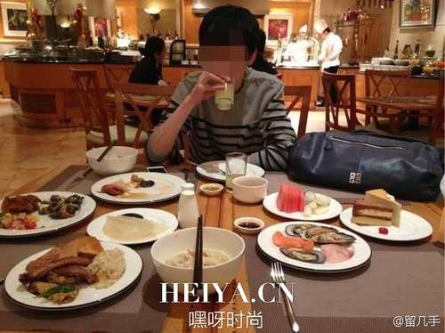 留一手是谁微博个人资料照片   留几手真实身份背景生活照片