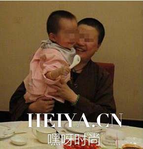韩明君是谁背景资料照片揭秘  释永信情妇韩明君真实身份照片