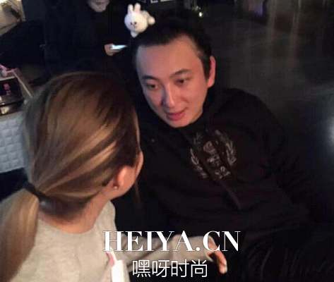 王思聪新欢女友是谁   王思聪闺蜜葛小允微博个人资料照片  