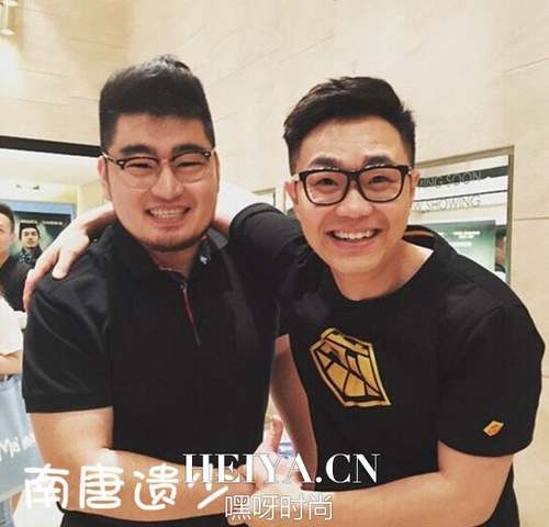 鞠萍22岁儿子近照曝光 五大三粗一点不随妈1