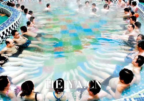 酒店泡温泉遭人视频直播 拍摄女子将视频发上网？酒店回应让人心寒