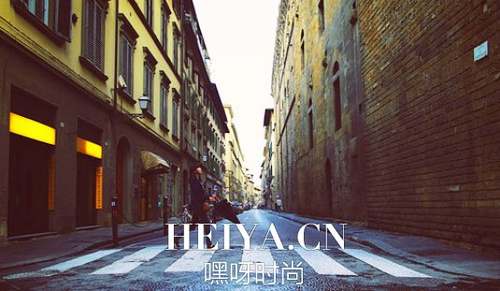旅途中，我只是个陌生人