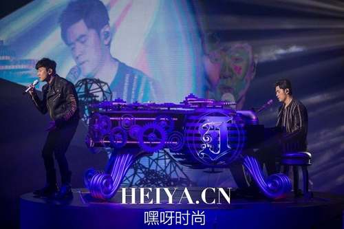 周杰伦林俊杰合唱《算什么男人》